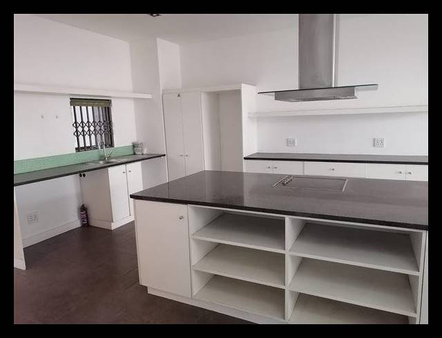 2 BEDROOM APARTMENT FOR SALE IN NEWTOWN